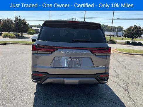 Used 2024 Lexus LX 600 4WD w/ Luxury Package image 3