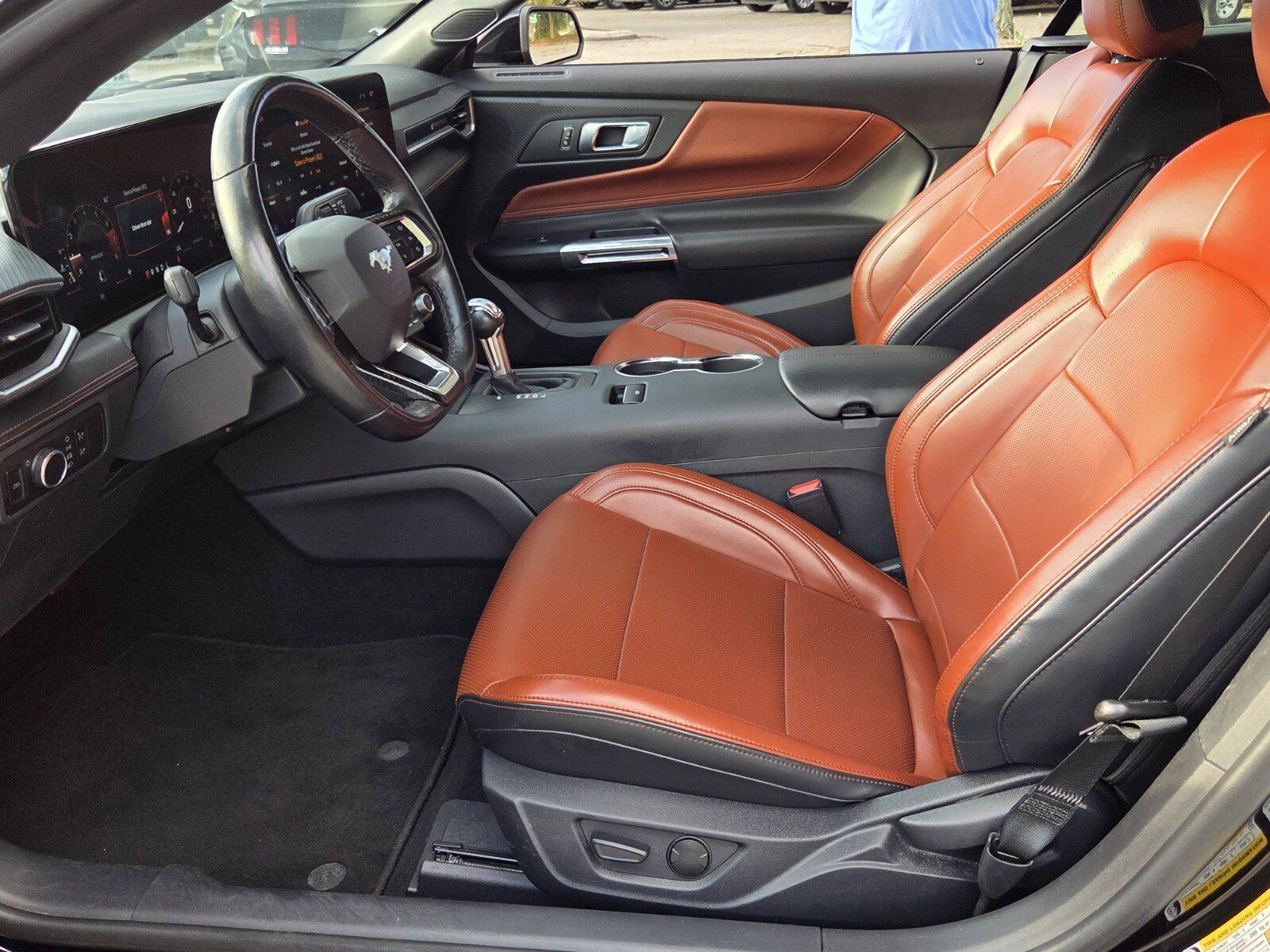 Used 2025 Ford Mustang Premium RWD image 12