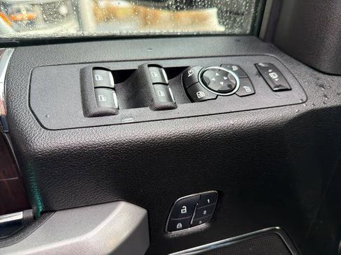 Certified 2017 Ford F350 Platinum w/ Platinum Ultimate Package image 22