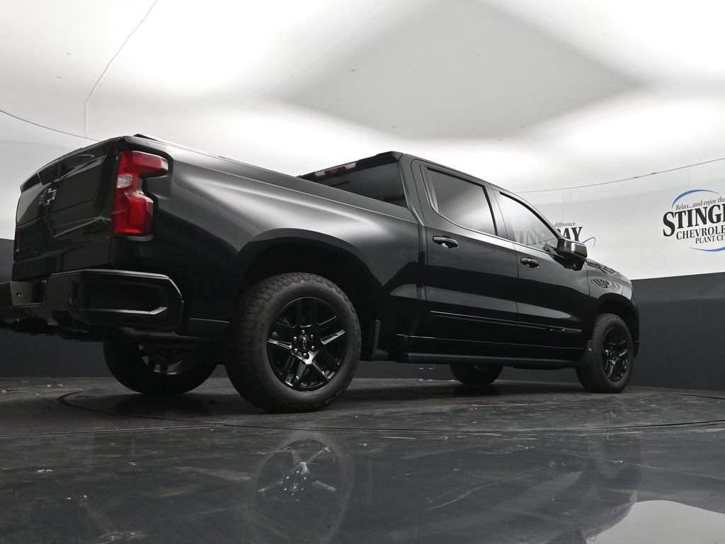 Used 2025 Chevrolet Silverado 1500 High Country w/ Midnight Edition RWD image 32