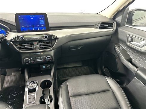 Used 2020 Ford Escape SE Sport image 28