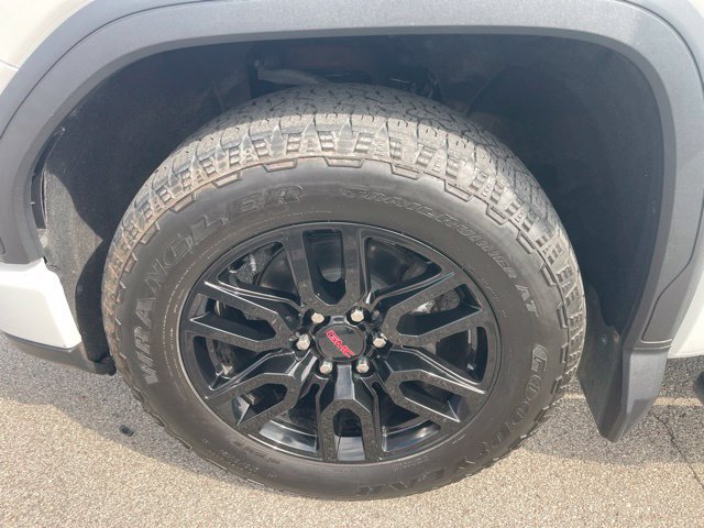 Used 2022 GMC Sierra 1500 Elevation w/ LPO, Elevation Black Package AWD/4WD image 31