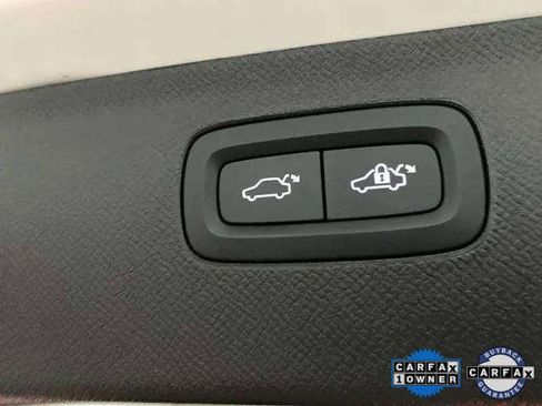 Used 2025 Volvo XC90 B6 Plus image 8