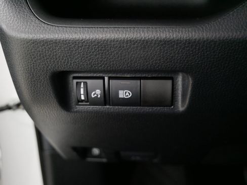 Used 2020 Toyota RAV4 LE image 26