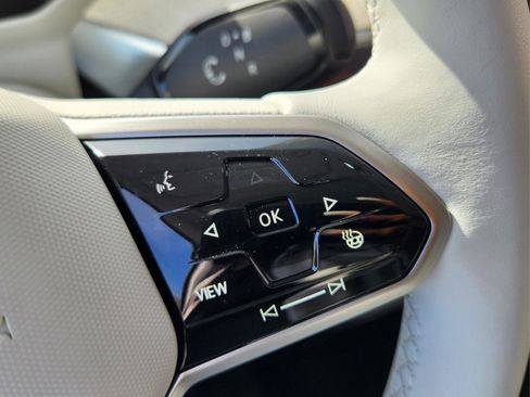 New 2025 Volkswagen ID. Buzz Pro S Plus image 21