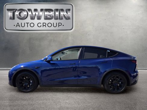 Used 2021 Tesla Model Y Long Range AWD/4WD image 7