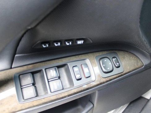 Used 2011 Lexus IS 250C image 22
