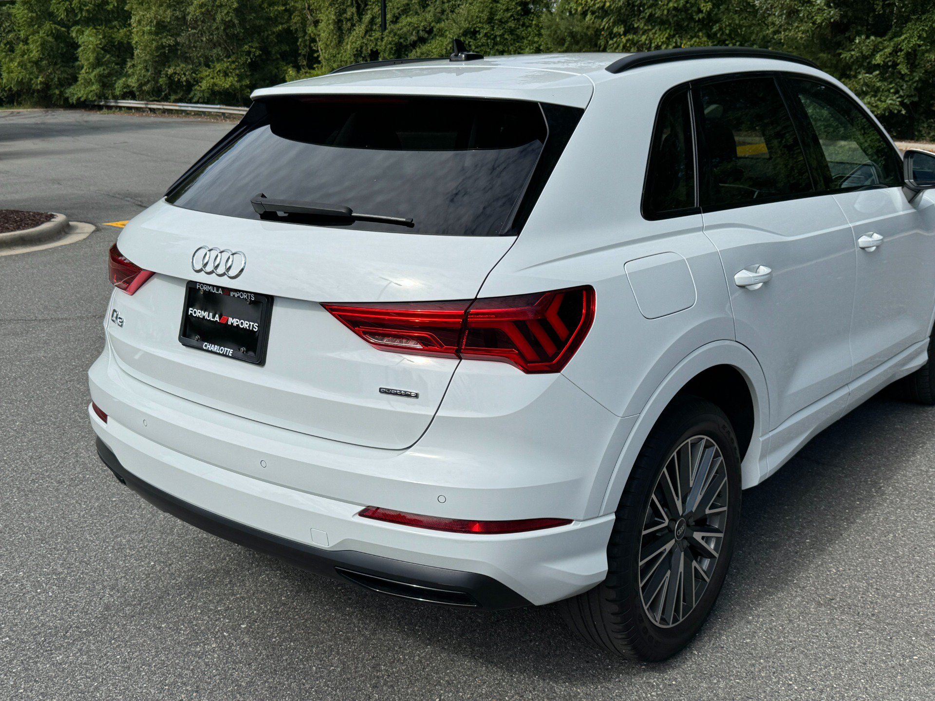 Used 2023 Audi Q3 2.0T Premium w/ Convenience Package AWD/4WD image 22