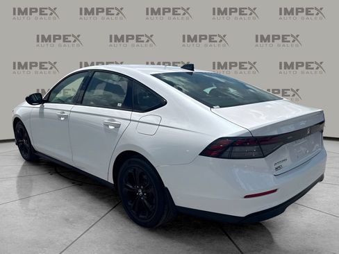 Used 2025 Honda Accord SE image 2
