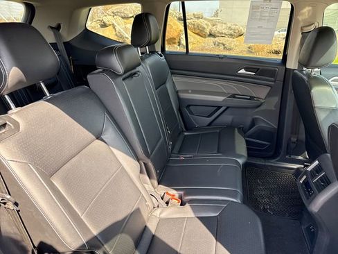 Used 2022 Volkswagen Atlas SEL image 14