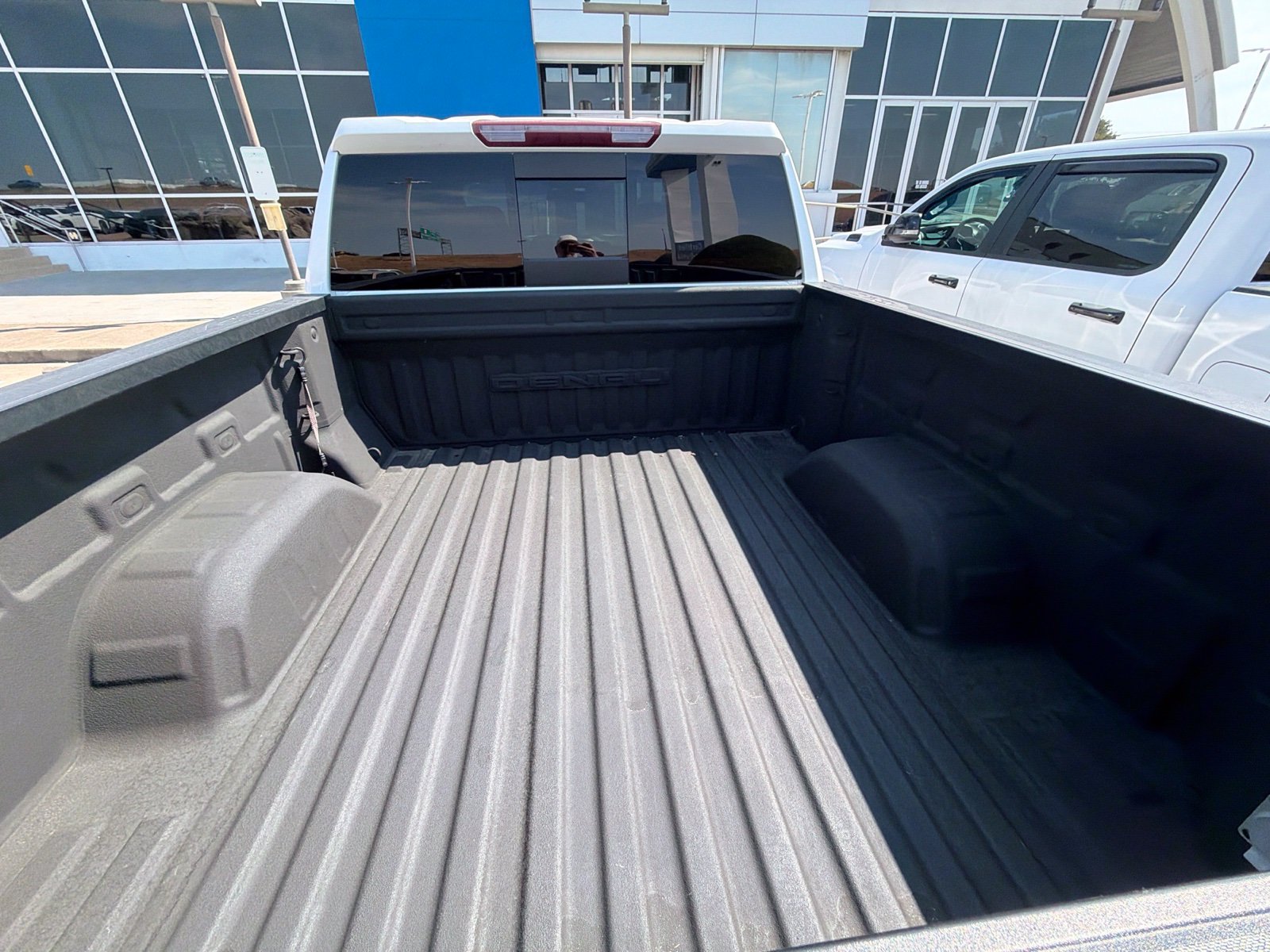Used 2022 GMC Sierra 1500 Denali RWD image 16