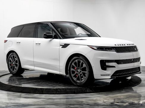 Used 2025 Land Rover Range Rover Sport Dynamic SE image 19