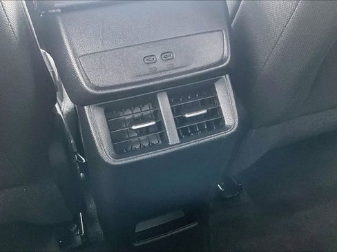 Certified 2025 Chevrolet Equinox LT image 12