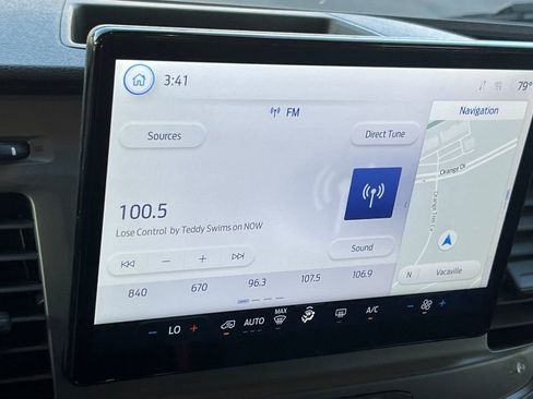 Used 2022 Ford Transit 350 XLT image 28