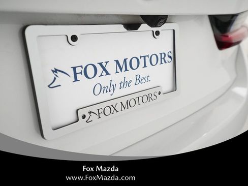 Used 2023 BMW 330e xDrive w/ Driving Assistance Package image 37