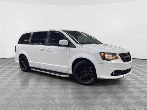 Used 2020 Dodge Grand Caravan GT image 1
