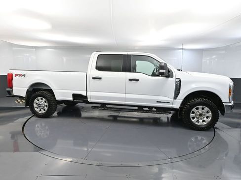 Used 2024 Ford F350 XLT w/ FX4 Off-Road Package image 4