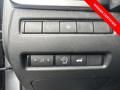 Certified 2023 Nissan Rogue SL w/ SL Premium Package AWD/4WD image 18