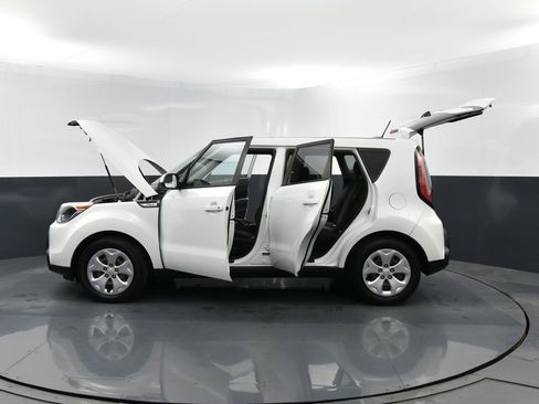 Used 2015 Kia Soul image 34