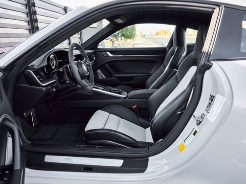 Used 2023 Porsche 911 GT3 RS AWD/4WD image 27