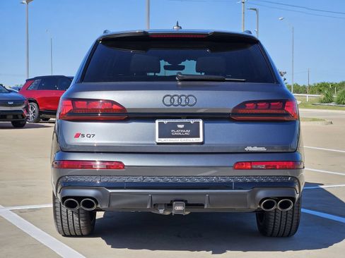 Used 2025 Audi SQ7 Prestige w/ Prestige Package AWD/4WD image 8