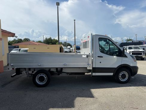 Used 2019 Ford Transit 250 138 RWD image 12