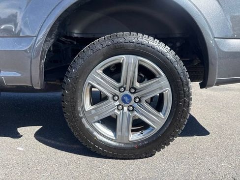 Used 2019 Ford F150 XLT w/ Equipment Group 302A Luxury AWD/4WD image 10