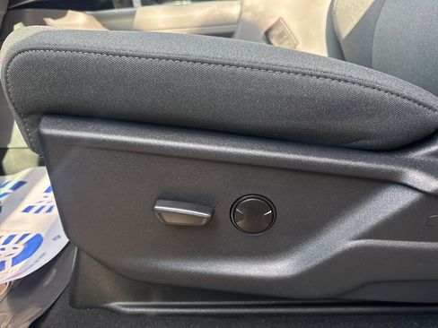 New 2026 Ford F250 XLT w/ XLT Premium Package image 15