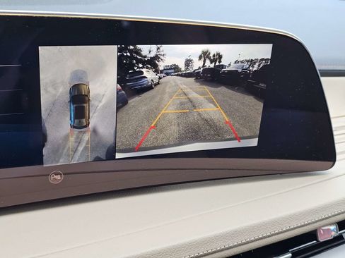 Used 2025 Cadillac XT4 Premium Luxury FWD image 21