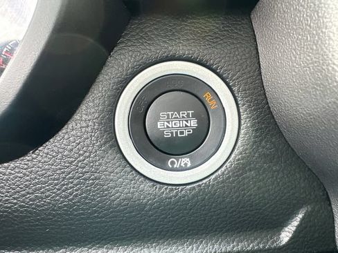 Used 2023 RAM 1500 Laramie AWD/4WD image 34