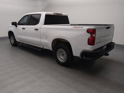 Used 2022 Chevrolet Silverado 1500 W/T w/ WT Value Package AWD/4WD image 3