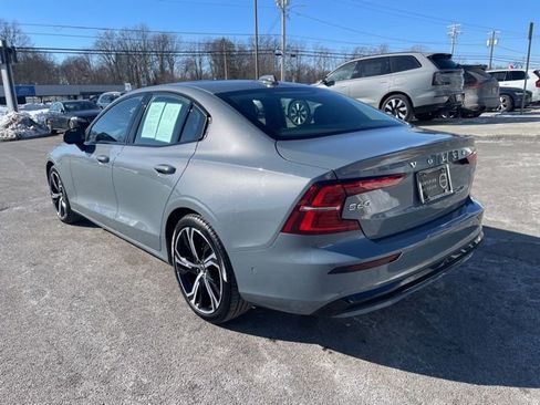 Certified 2024 Volvo S60 B5 Plus image 2