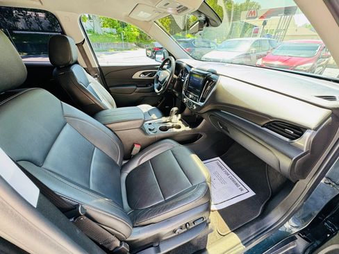Used 2020 Chevrolet Traverse LT w/ LT Premium Package AWD/4WD image 20