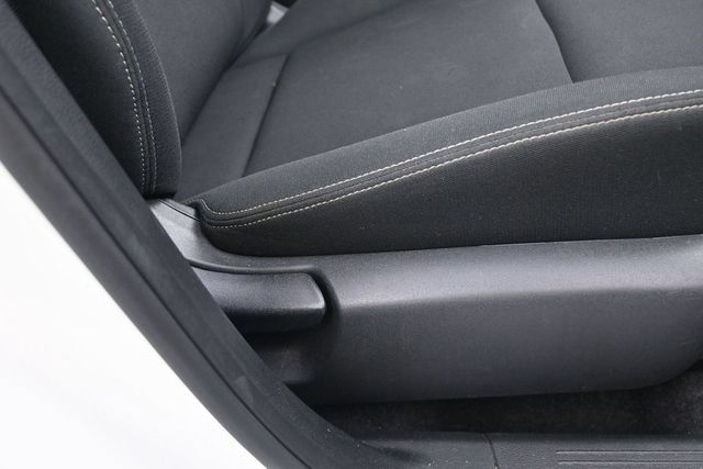 Used 2024 Nissan Rogue S AWD/4WD image 34