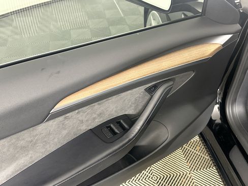 Used 2022 Tesla Model 3 Long Range AWD/4WD image 15