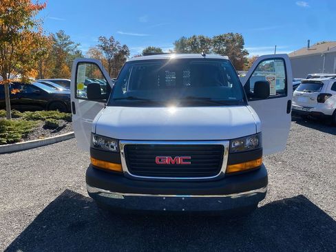 Used 2024 GMC Savana 2500 w/ Driver Convenience Package image 26