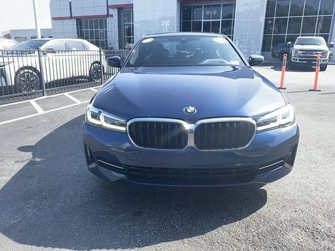 Used 2023 BMW 530i w/ Premium Package RWD image 3