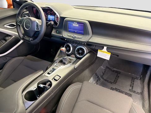 Used 2022 Chevrolet Camaro LT RWD image 12