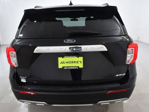 Used 2022 Ford Explorer XLT w/ Equipment Group 202A image 13