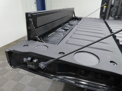 Used 2025 GMC Sierra 2500 AT4X image 44