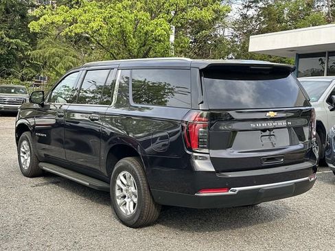 New 2026 Chevrolet Suburban LS image 4