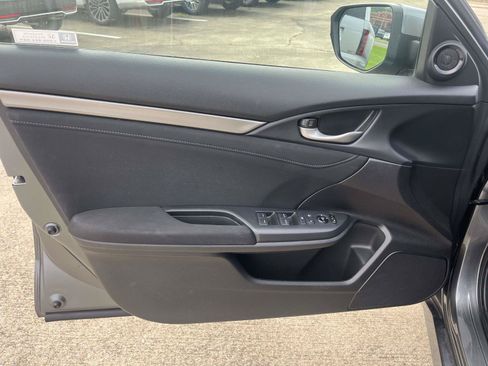 Used 2020 Honda Civic EX image 11
