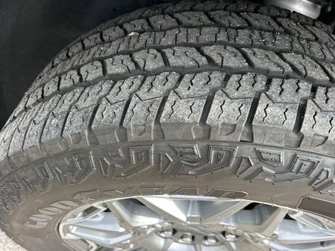 Used 2024 GMC Hummer EV 3X image 79