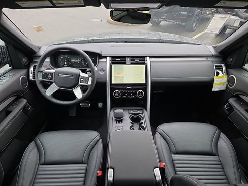 New 2026 Land Rover Discovery Limited Edition AWD/4WD image 22