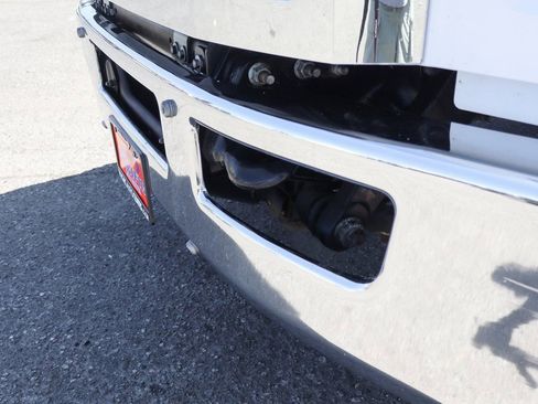 Used 2016 Ford F650 2WD Crew Cab Super Duty image 42