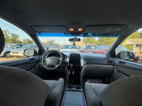 Used 2009 Toyota Sienna CE image 14