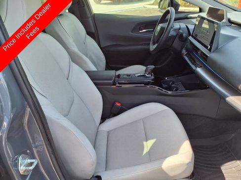Used 2023 Toyota Prius XLE FWD image 12