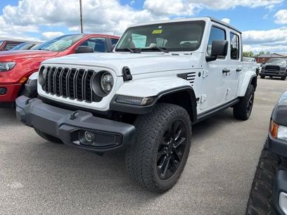 Used 2025 Jeep Gladiator Sport