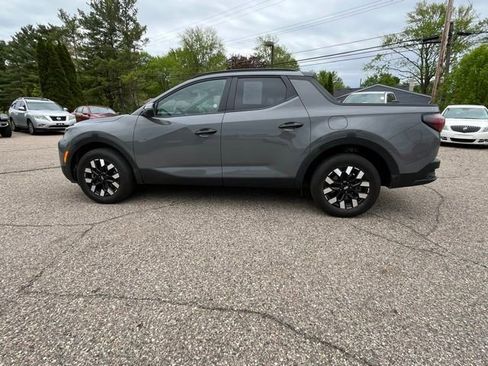 Used 2025 Hyundai Santa Cruz SEL AWD/4WD image 2