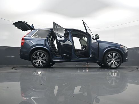 Used 2023 Volvo XC90 B6 Ultimate w/ Protection Package Premier AWD/4WD image 40